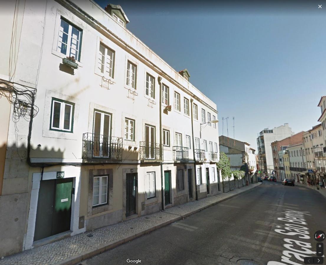 Typical Portuguese Apartment In Sao Bento Lisbon Exterior photo